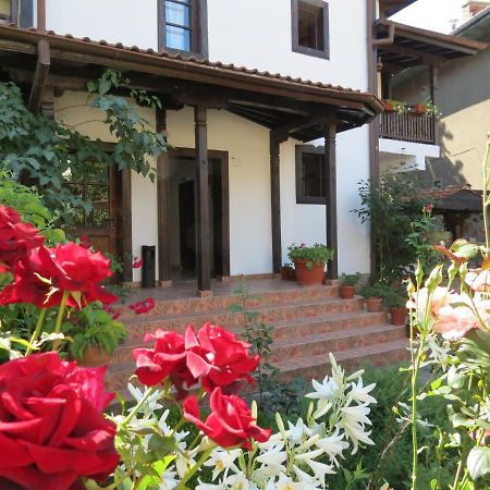 Oazis Guesthouse Lovech Exterior photo