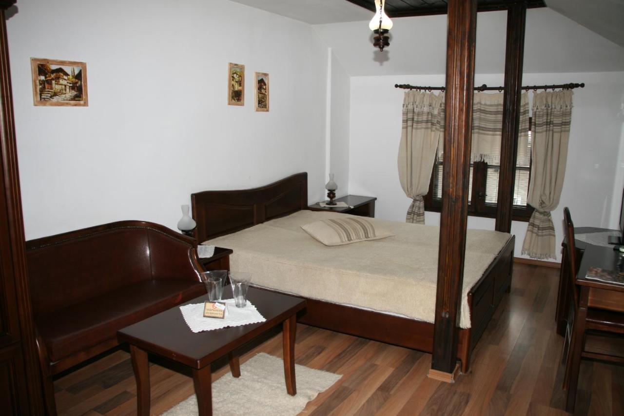 Oazis Guesthouse Lovech Exterior photo